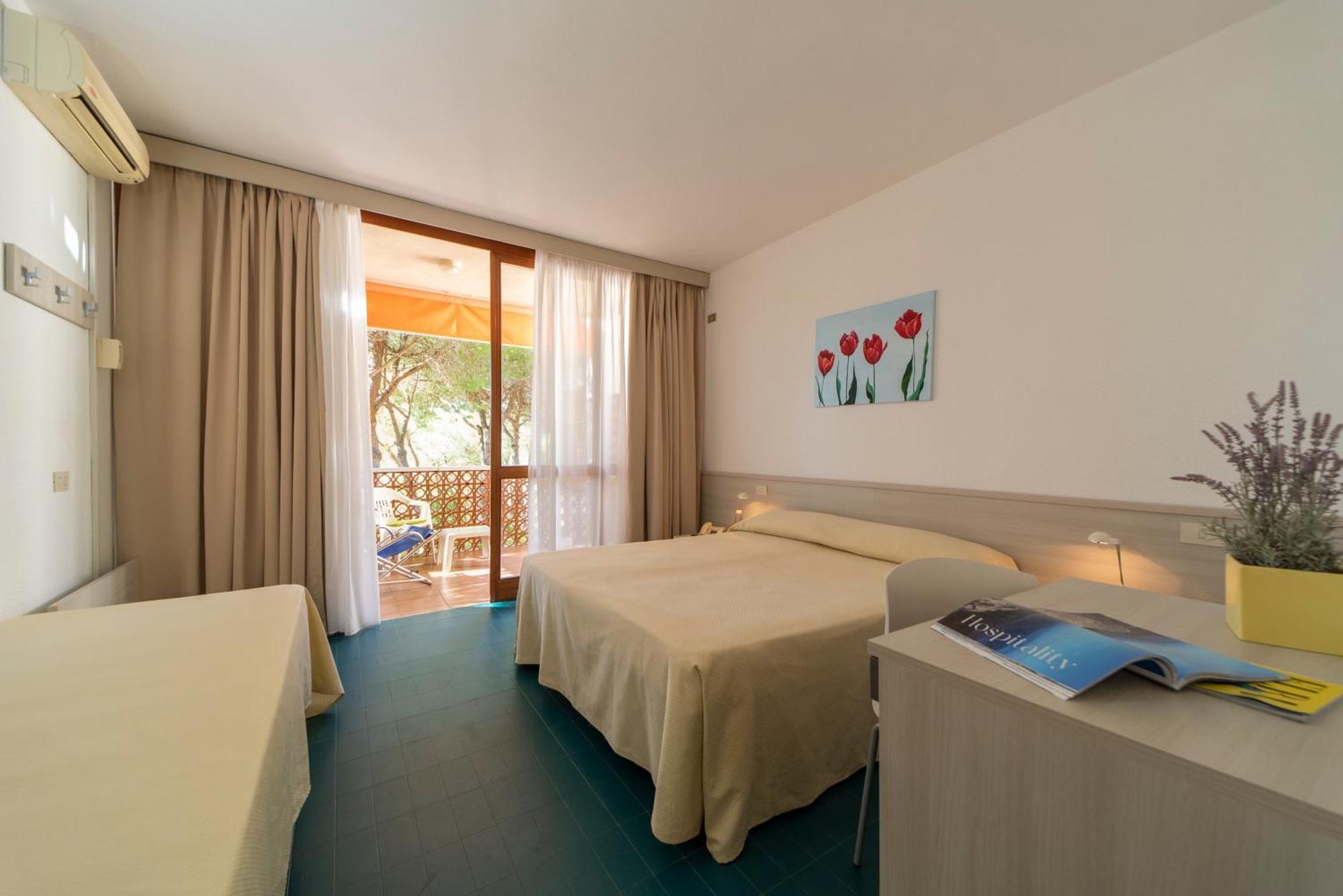 Habitación Triple con balcón